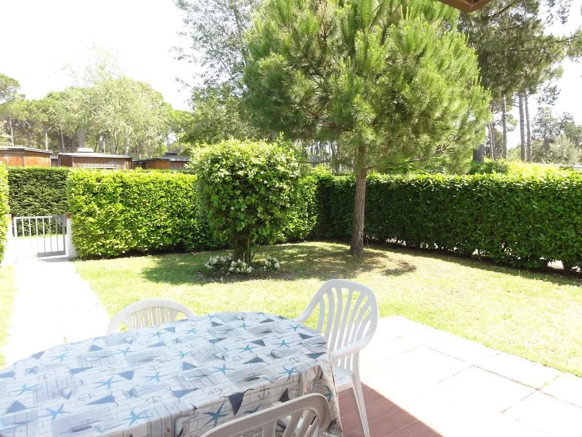 Apartamento Holiday Home In Bibione 39757
